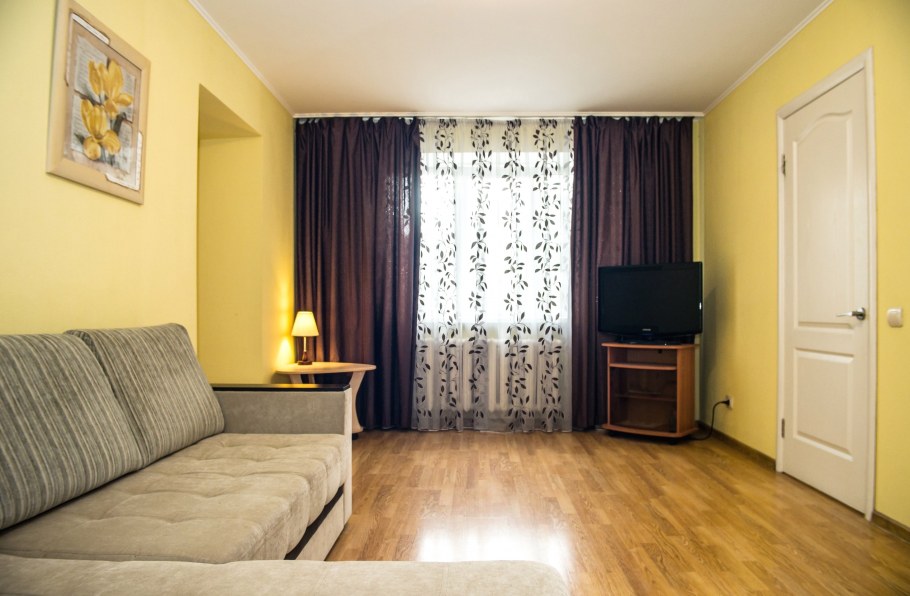 Двухкомнатная квартира с хорошим ремонтом