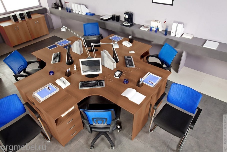 Расположение столов в офисе