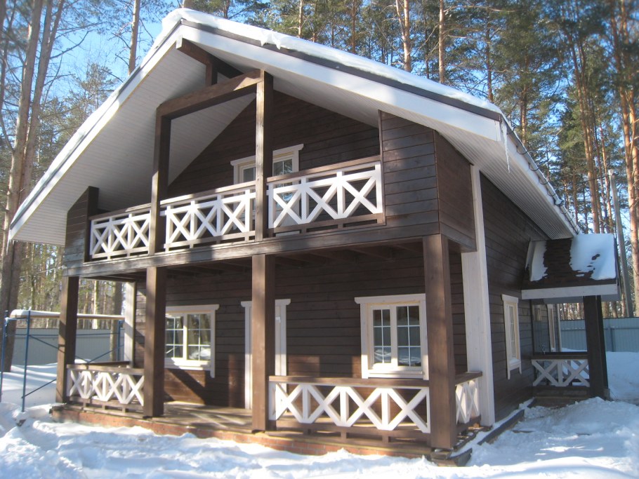 Внешняя отделка дома из клееного бруса