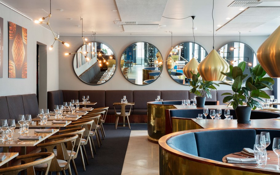 Зеркала в интерьере кафе и ресторанов