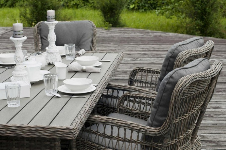 Цесена мебель из ротанга