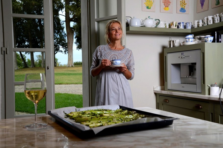 Сад у Юлии Высоцкой