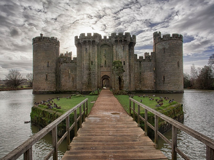 Замок Бодиам, Великобритания