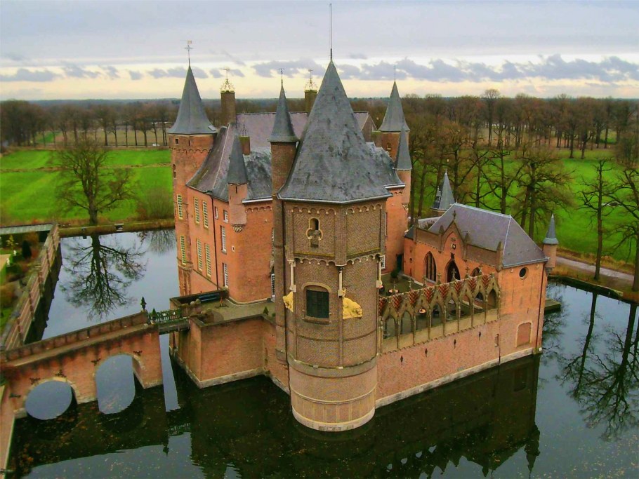 Нидерланды замок Heeswijk