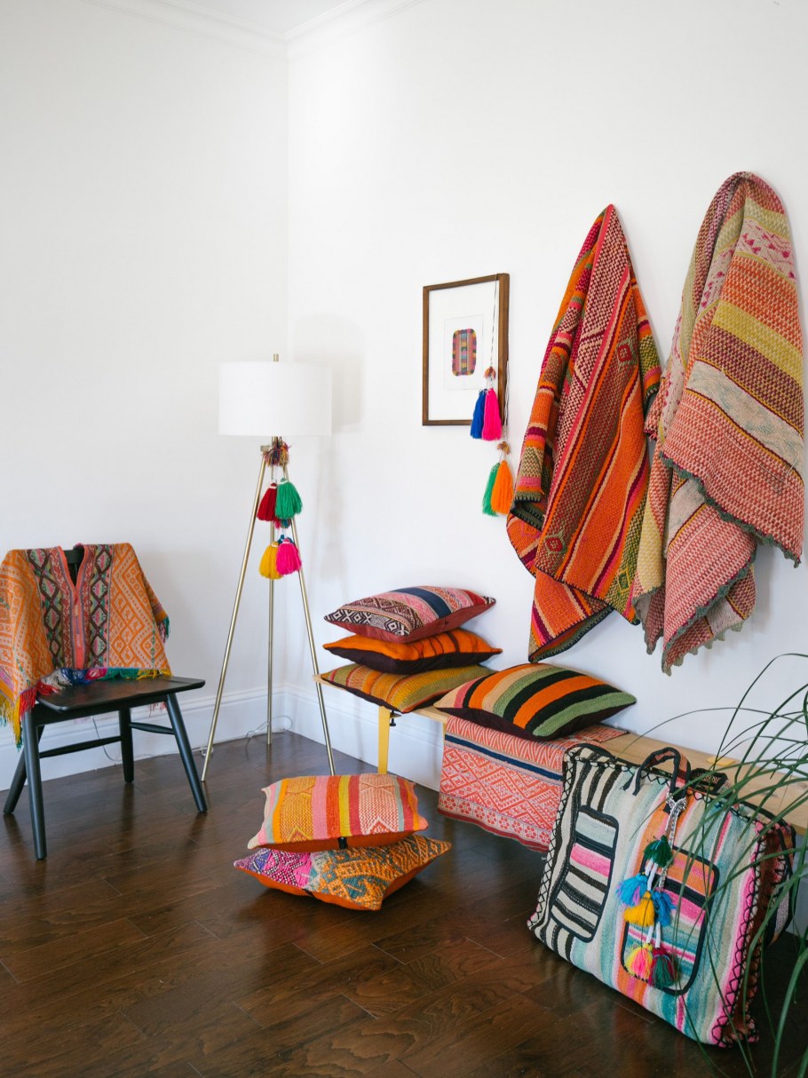 Кровать в стиле бохо эко