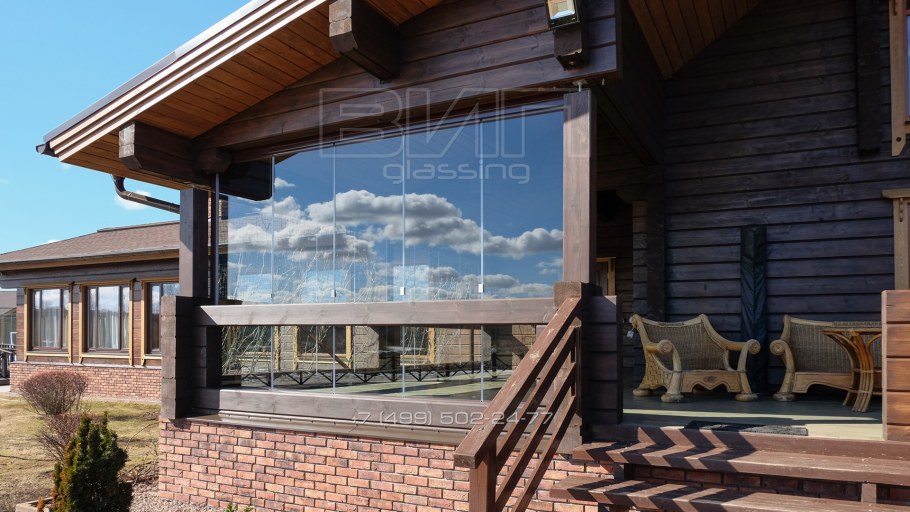 Фронтон терраса Безрамное остекление