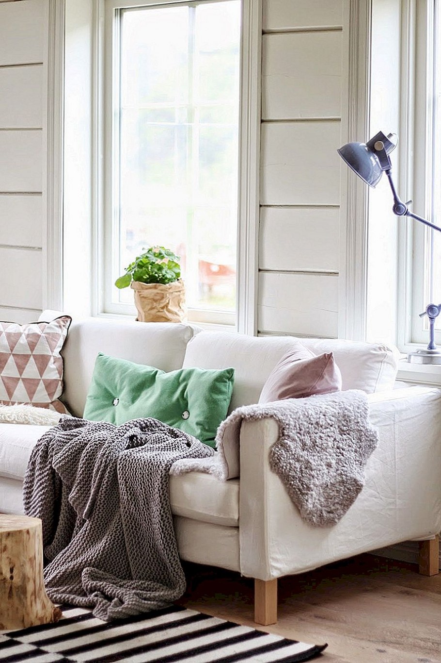 Уютный диванчик