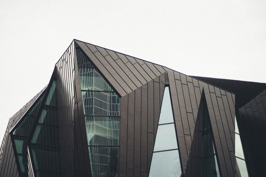 Ломаные формы в архитектуре