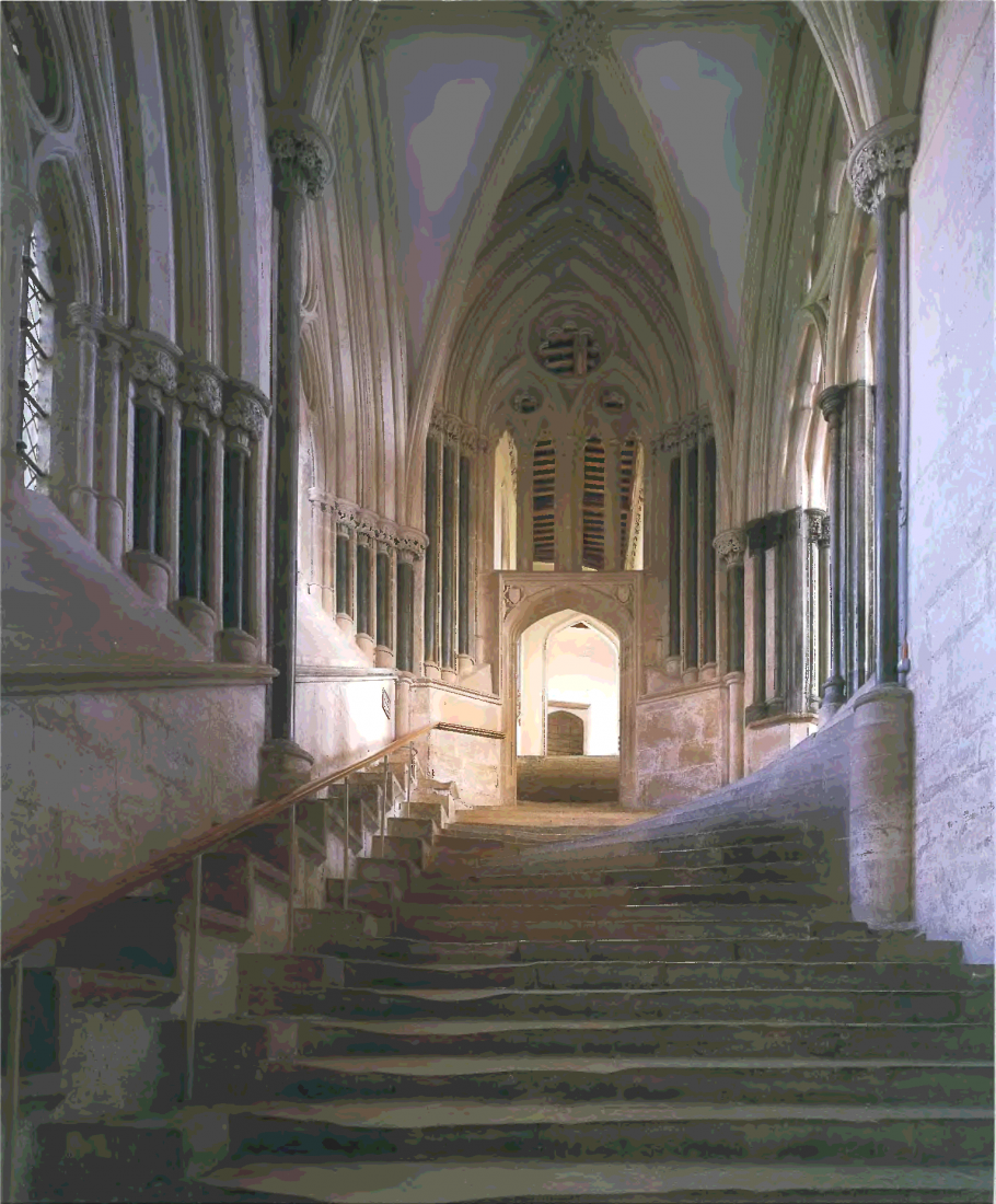 Стена готического замка