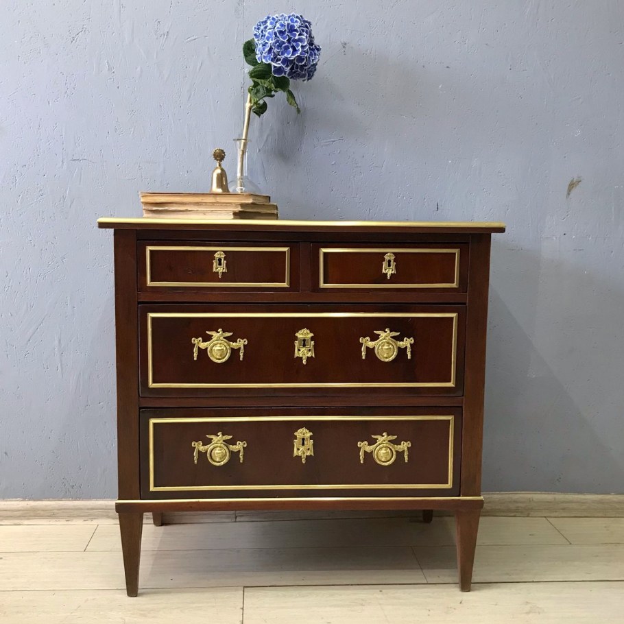 Комод в прихожую зеленый