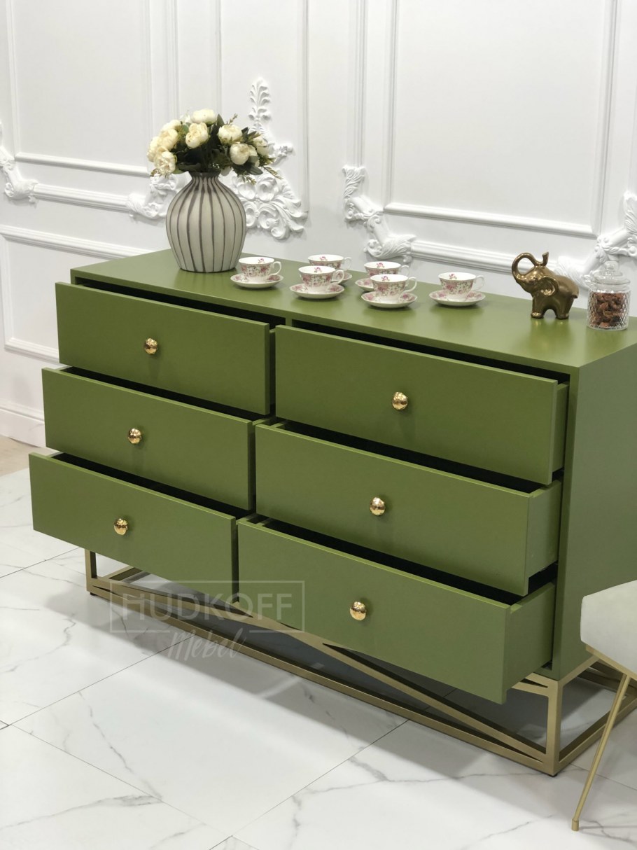 Комод оливкового цвета