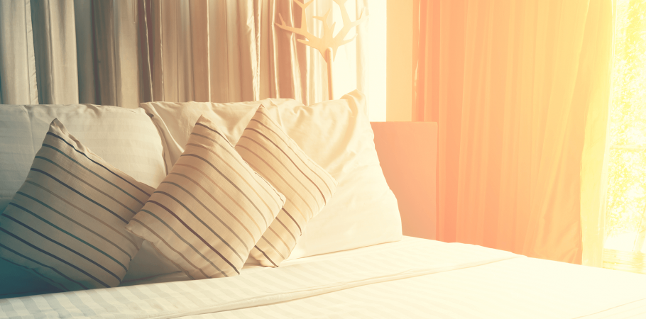 Задний фон кровать