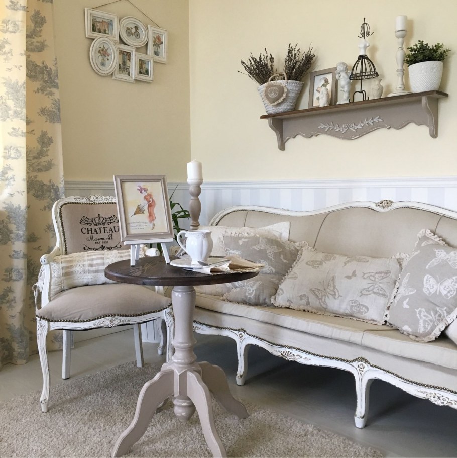 Кухонный уголок в классическом стиле