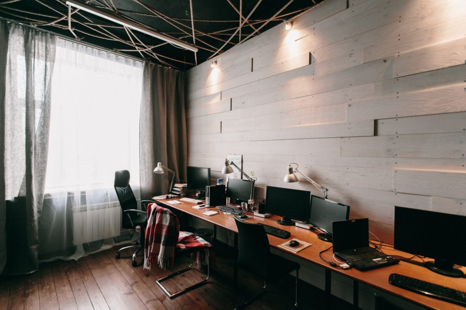 Интерьер маленького офиса в стиле лофт