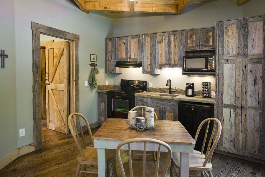 Городская квартира в дачном стиле