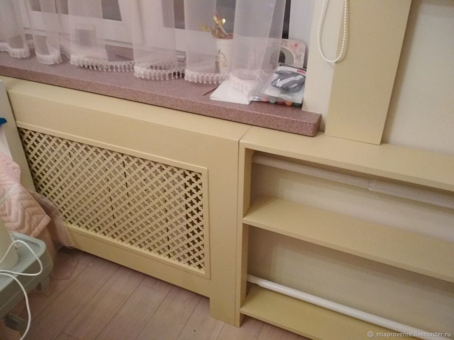 Деревянный экран для батареи