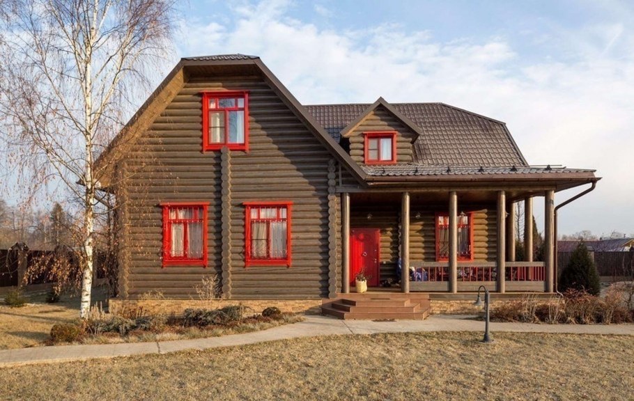 Красивые фасады деревянных домов