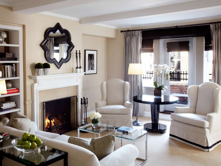 Гостиная в американском стиле с камином