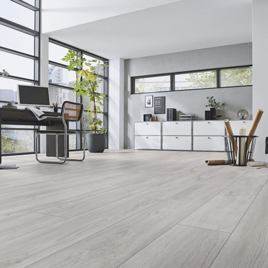 Kronotex Robusto — ламинат дуб серый премиум d 4956