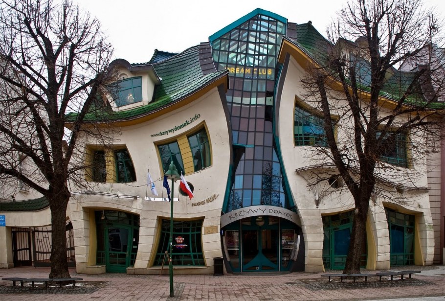 Кривой дом в городе Сопот (Польша)