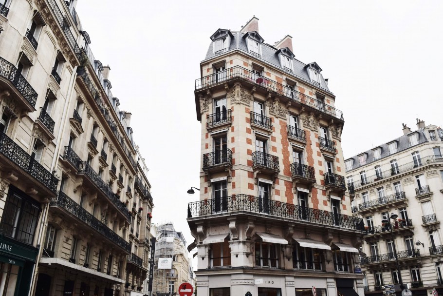 Париж здания