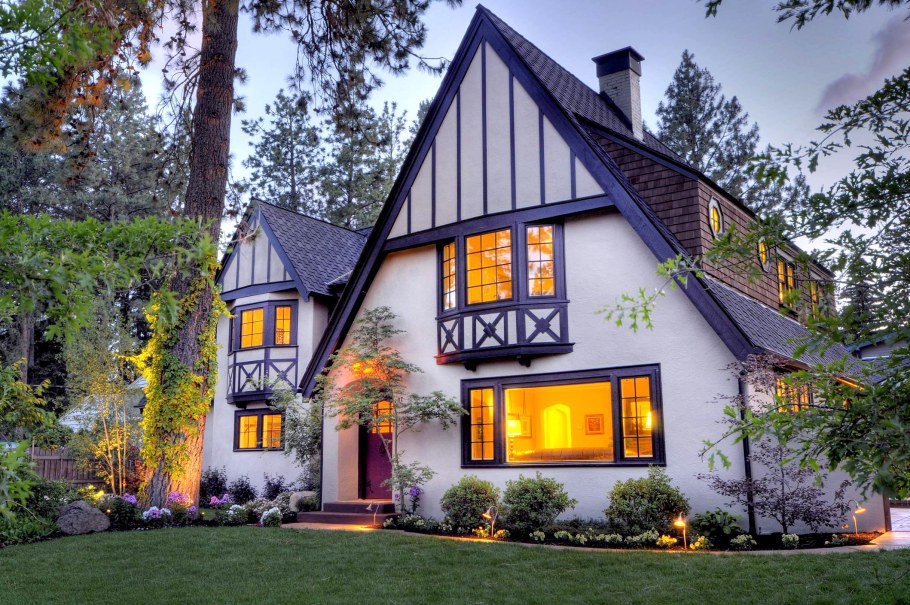 Маленький Европейский домик