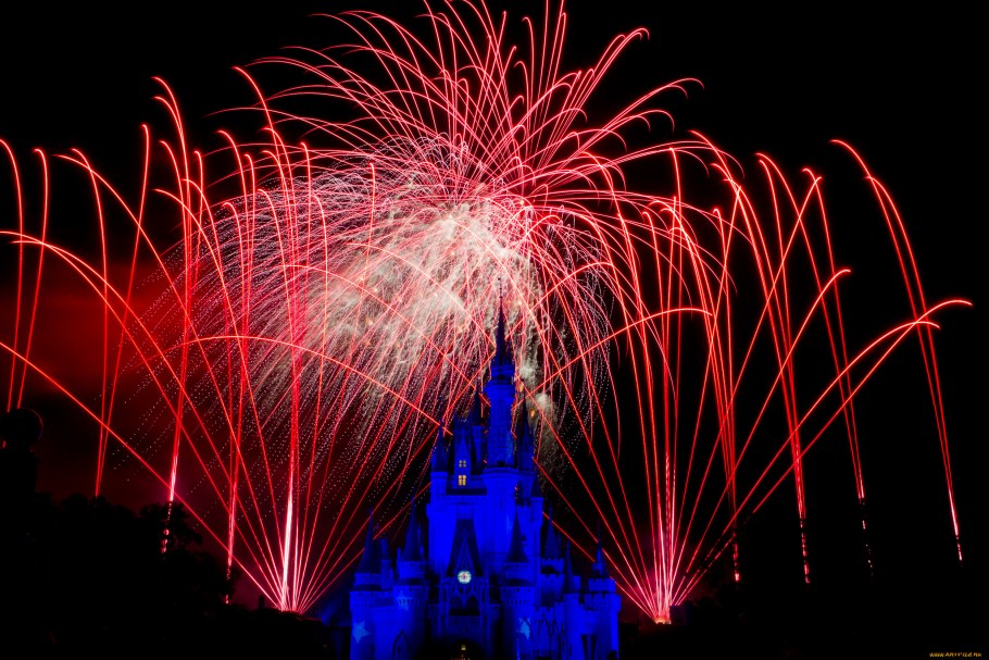 Диснейленд внутри замка Эльзы