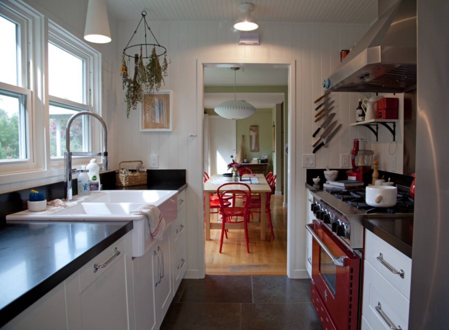 Кухня на даче маленькая узкая