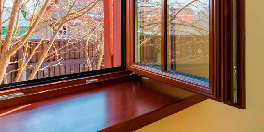 Кривое отражение в стеклопакете