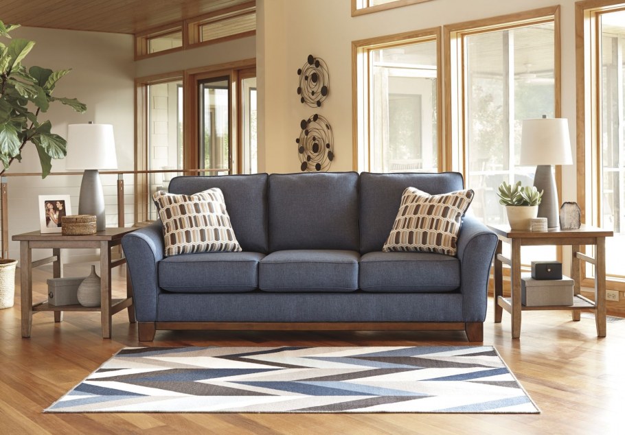 Диван прямой в гостиную Неоклассика