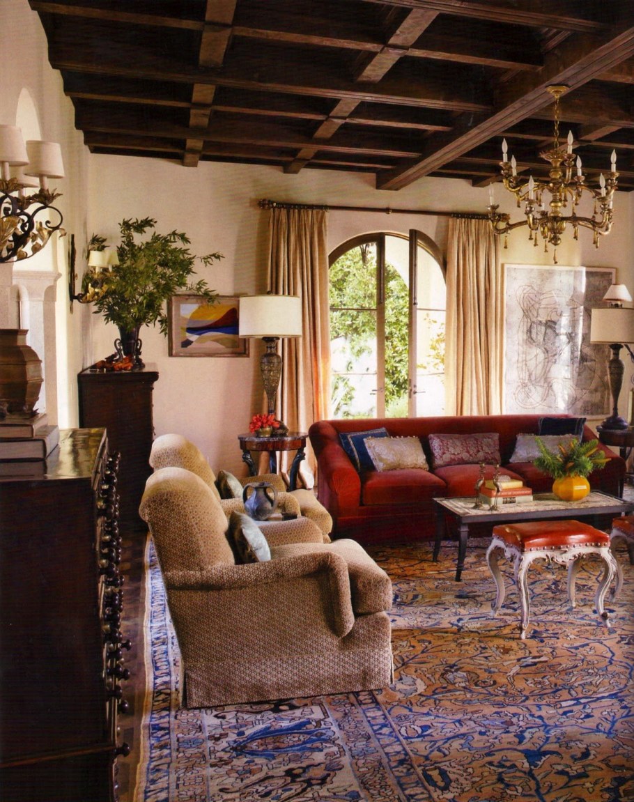 Колониальный стиль Тони Джонса