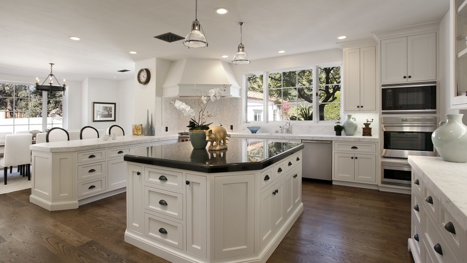 Салатовые стены на кухне