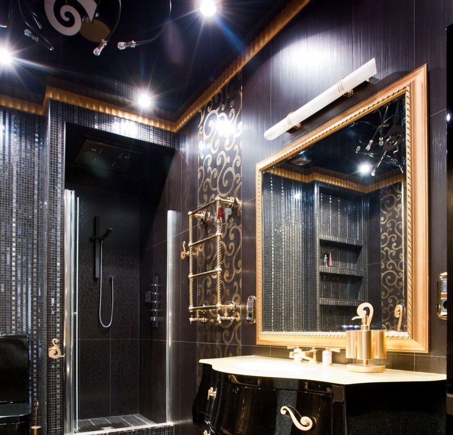 Ванная черная с золотом