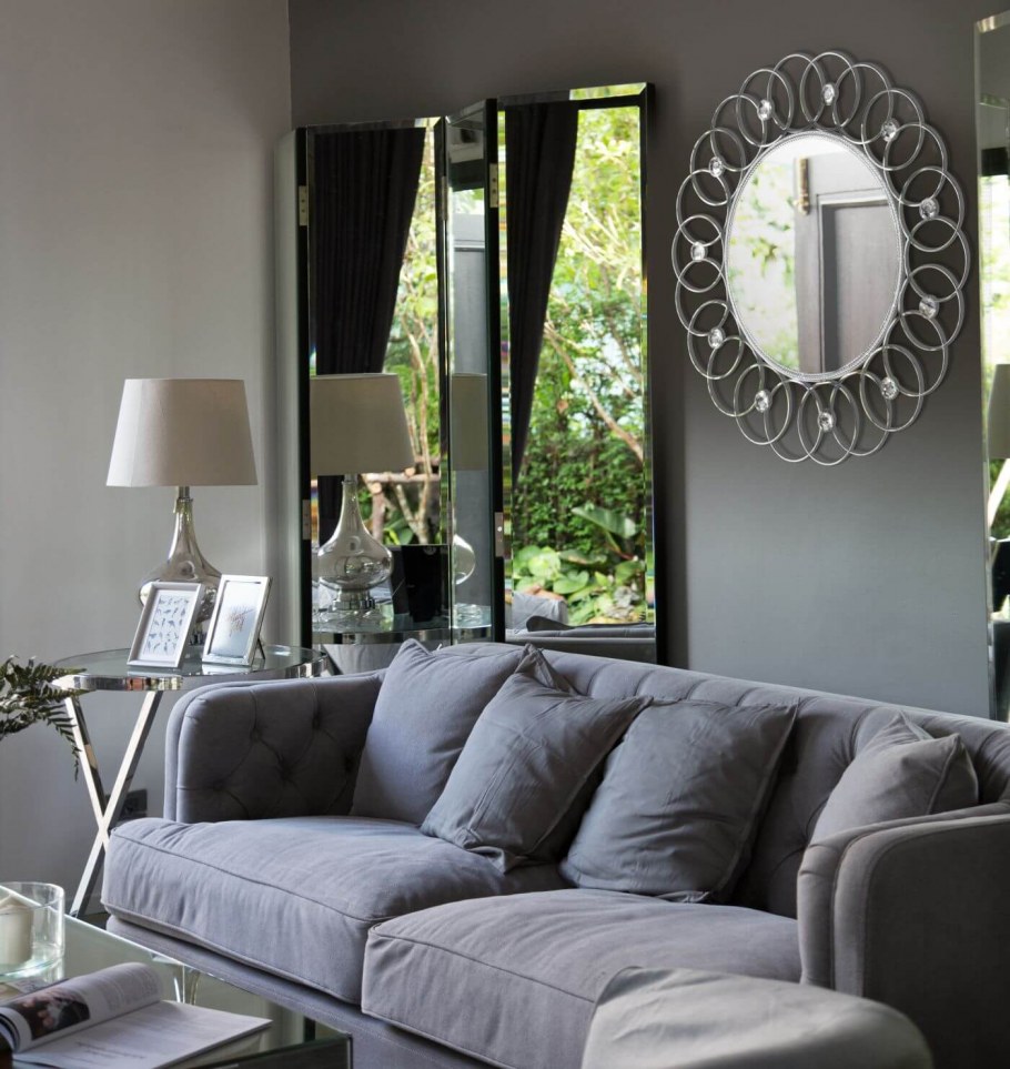 Стеновые панели с латунными вставками