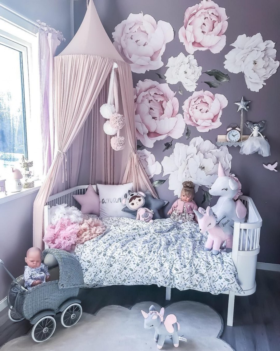 Нежная детская для девочки