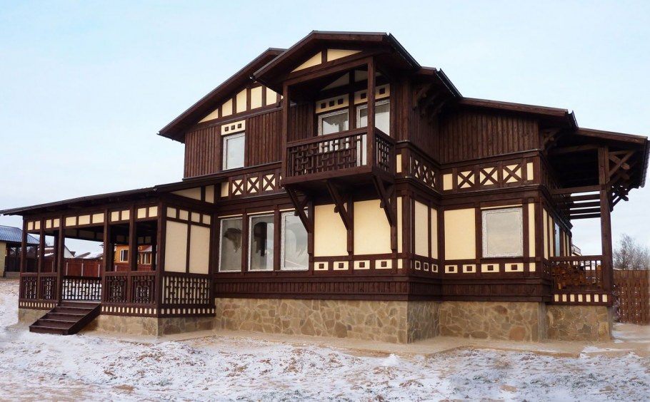 Фасады домов Шале с фахверками