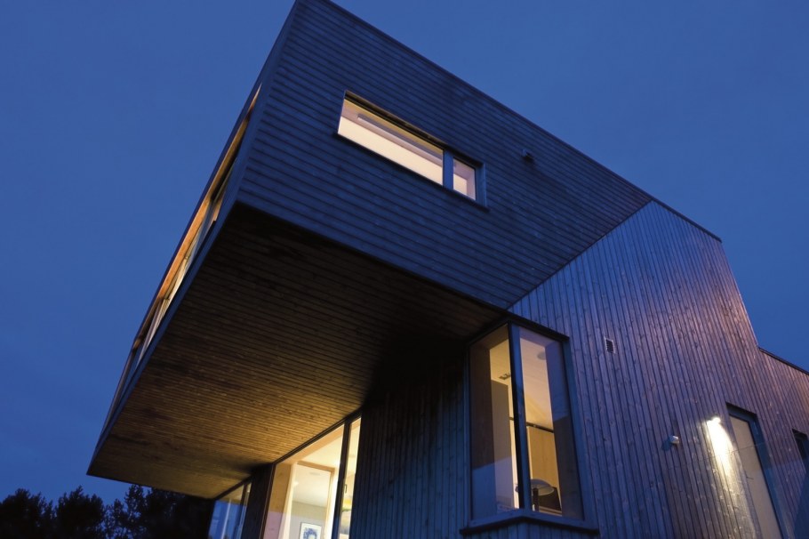 Отделка фасада металлопрофилем