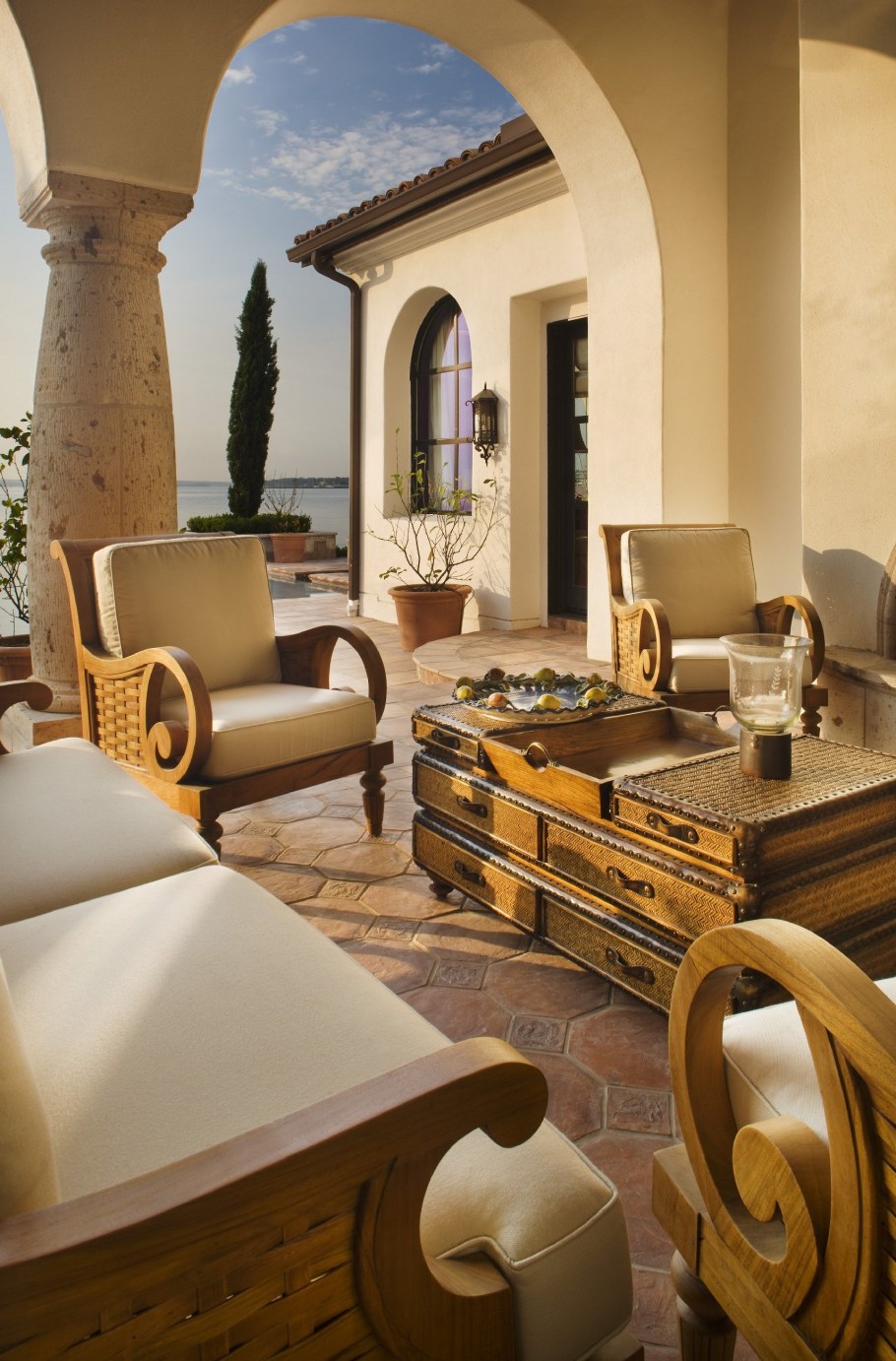 Вилла в испано-мавританском стиле