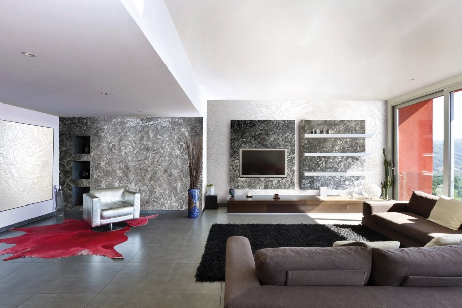 Мраморная стена в интерьере гостиной