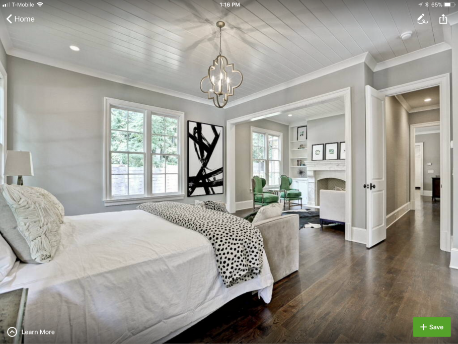 Спальня с камином