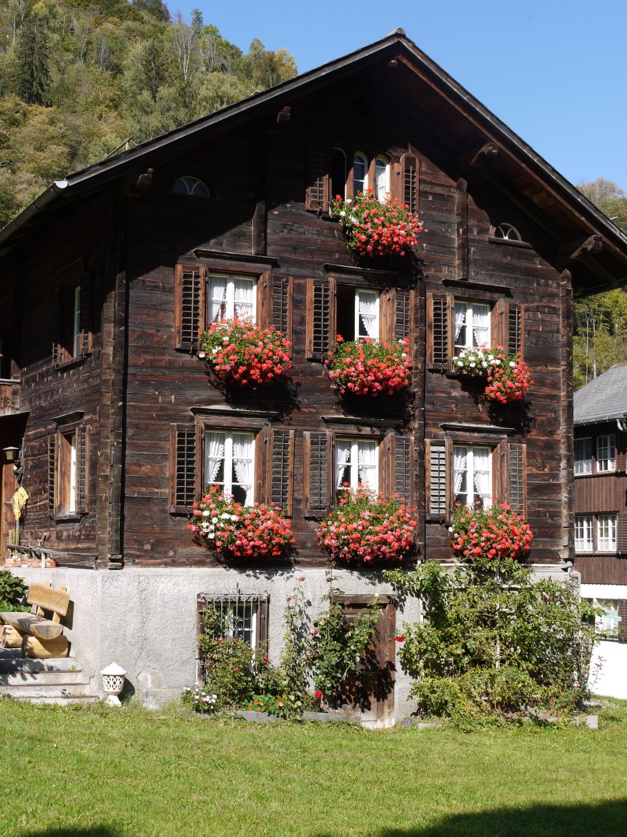 Дом в Альпах в стиле Шале