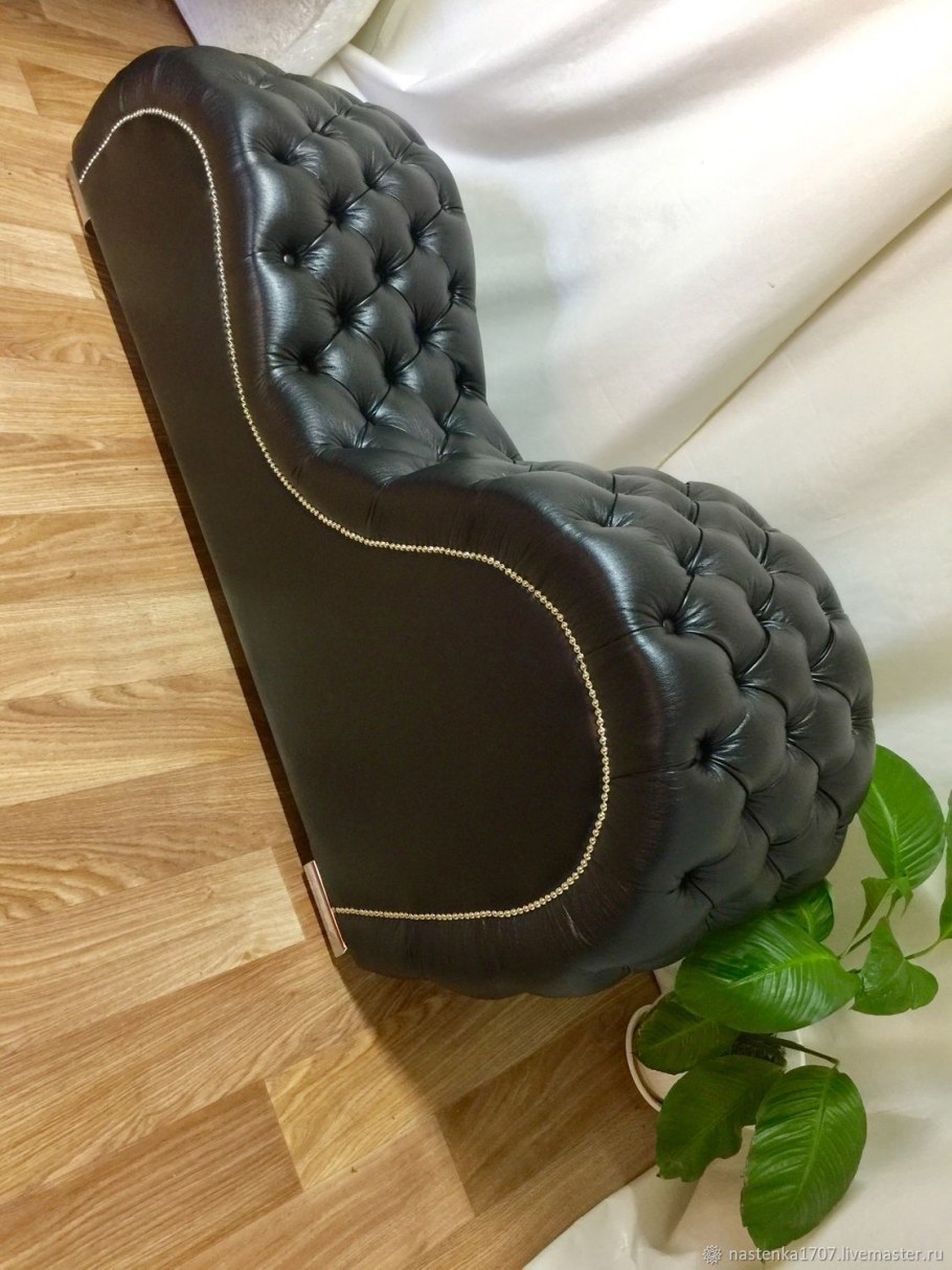 Кресло Эмили с каретной стяжкой