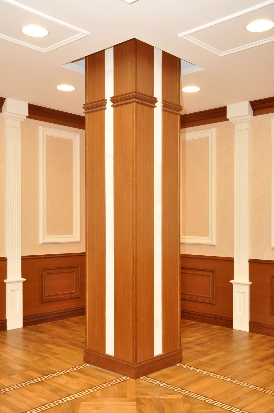 Декоративная отделка колонн