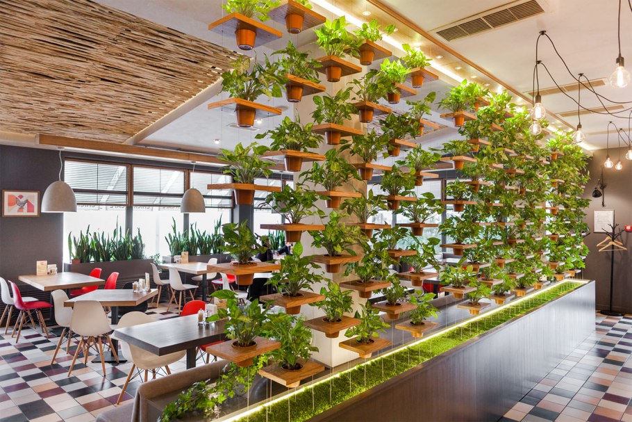 Искусственное дерево для интерьера