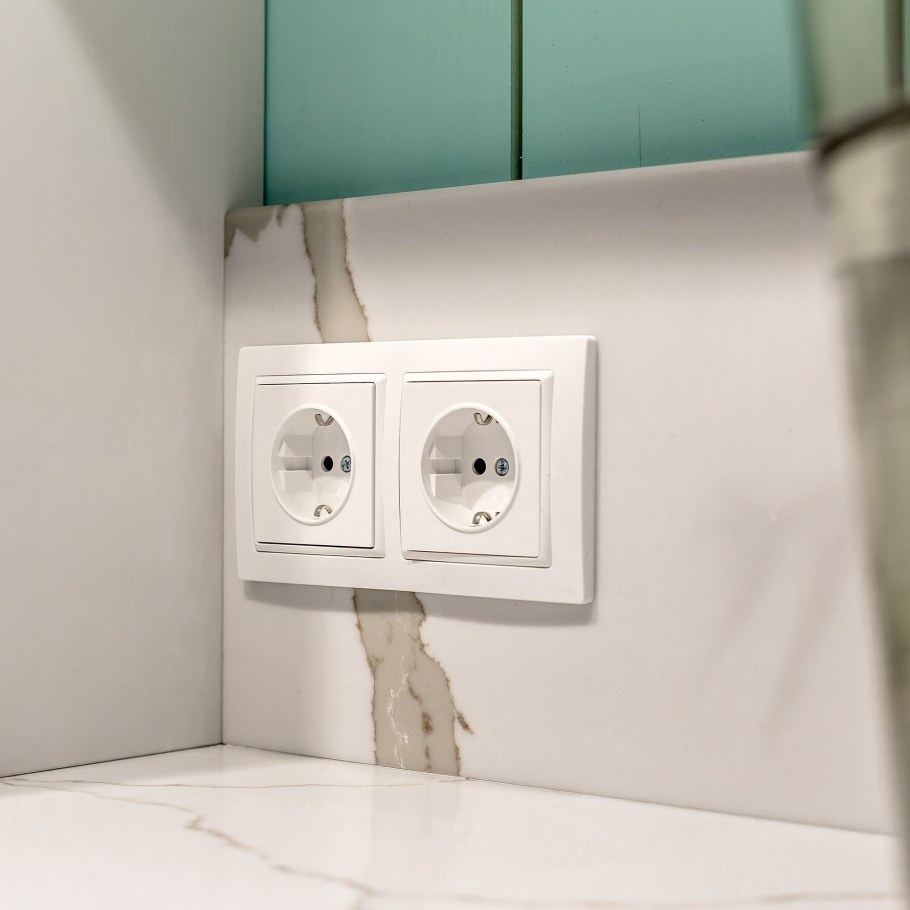 Wl03-frame-02/ рамка на 2 поста (белый, Basic)