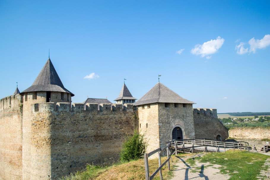Хотинская крепость внутри Черновицкая область