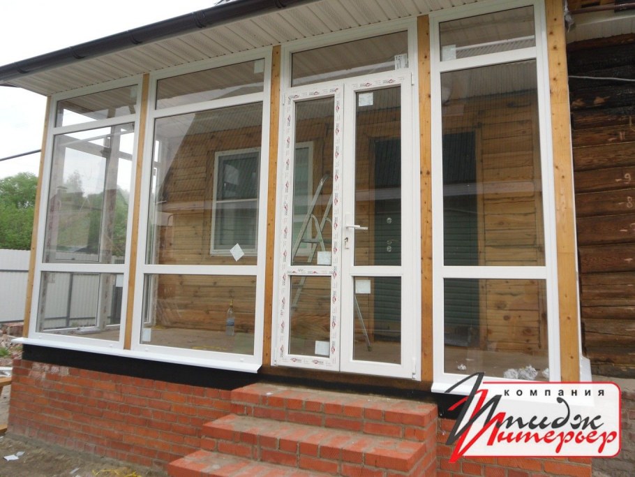 Веранда с панорамными окнами