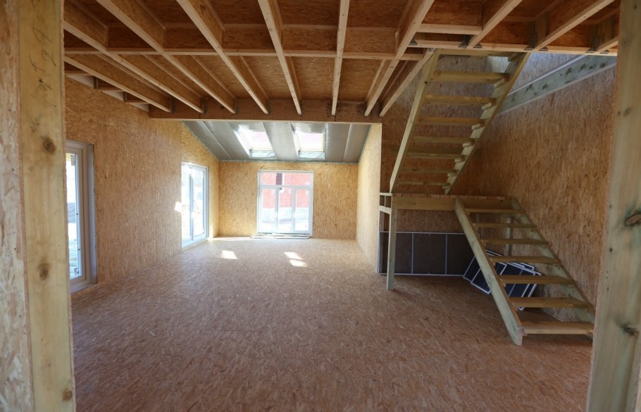 Дом из СИП панелей внутри