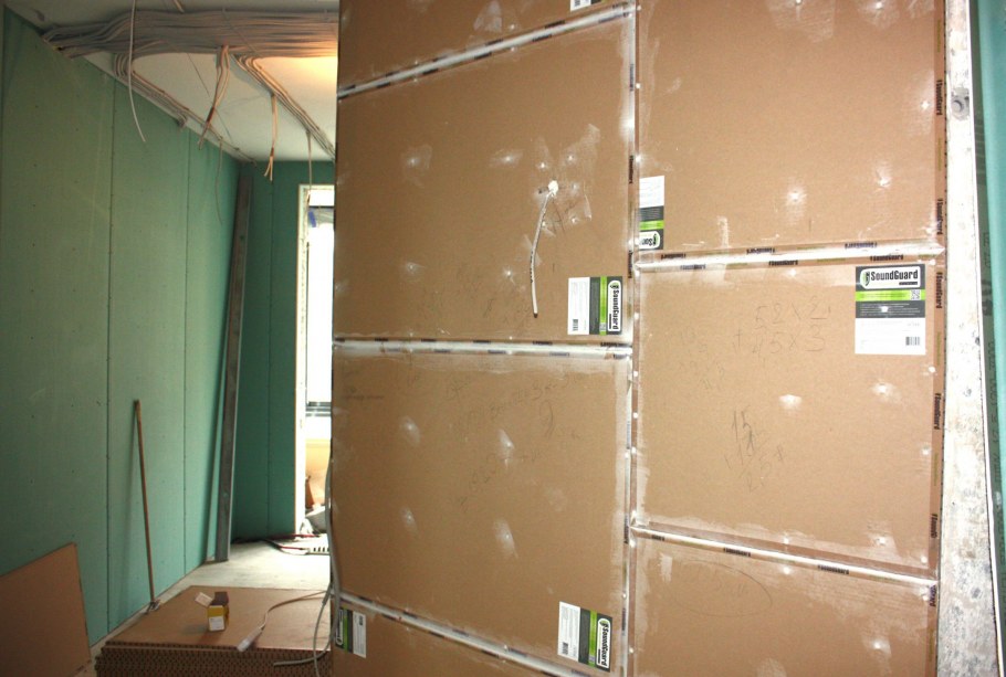 Акустический поролон в интерьере