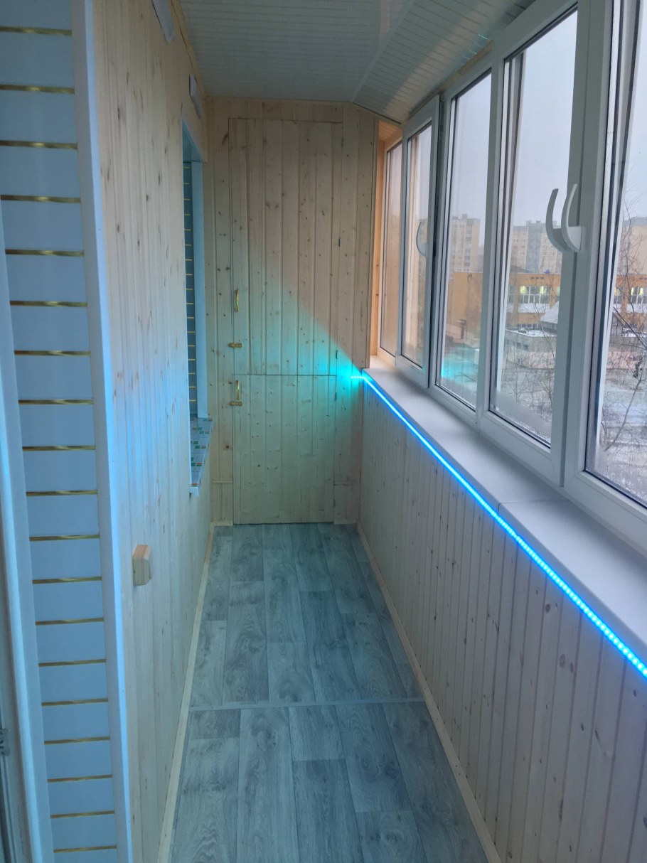 Внутренняя обшивка балкона